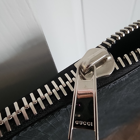 Authentic Gucci GG messenger bag - Picture 4 of 12